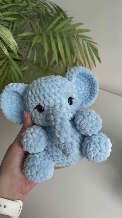 Elephant Crochet Pattern: Beginner-Friendly Amigurumi Plush Toy (PDF in English)